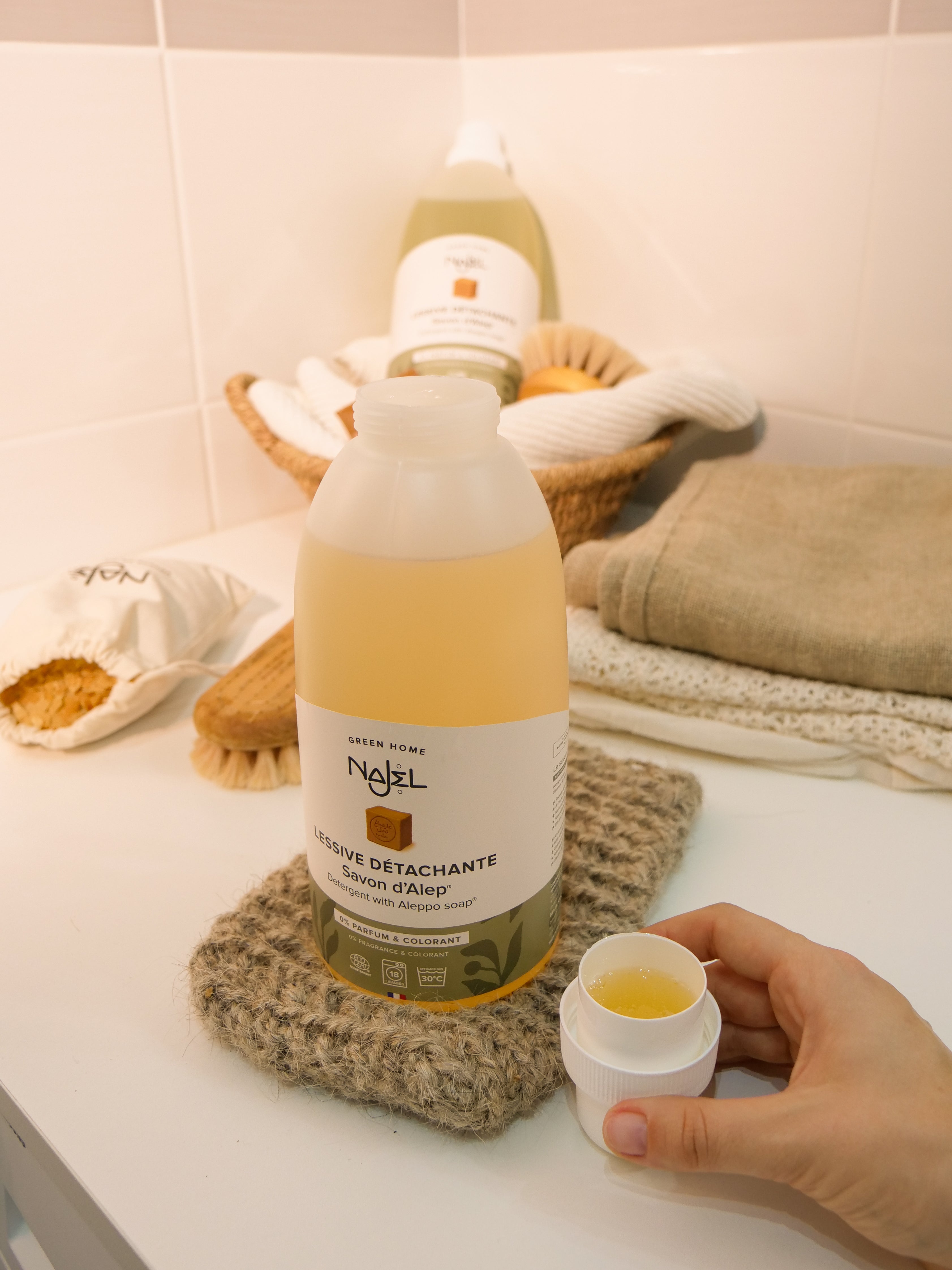 Lessive détachante au savon d'Alep*