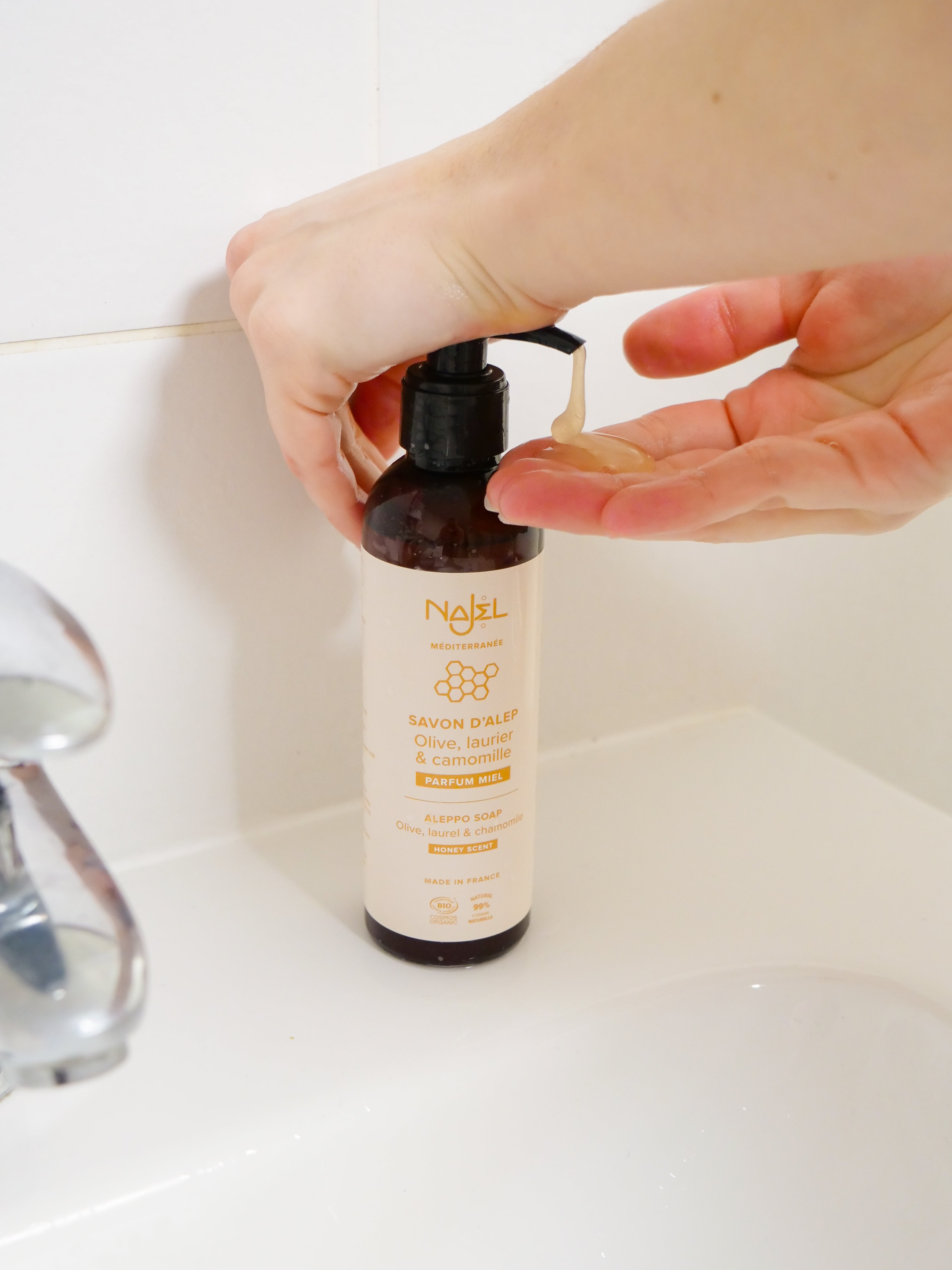 Liquid Aleppo soap with honey scent