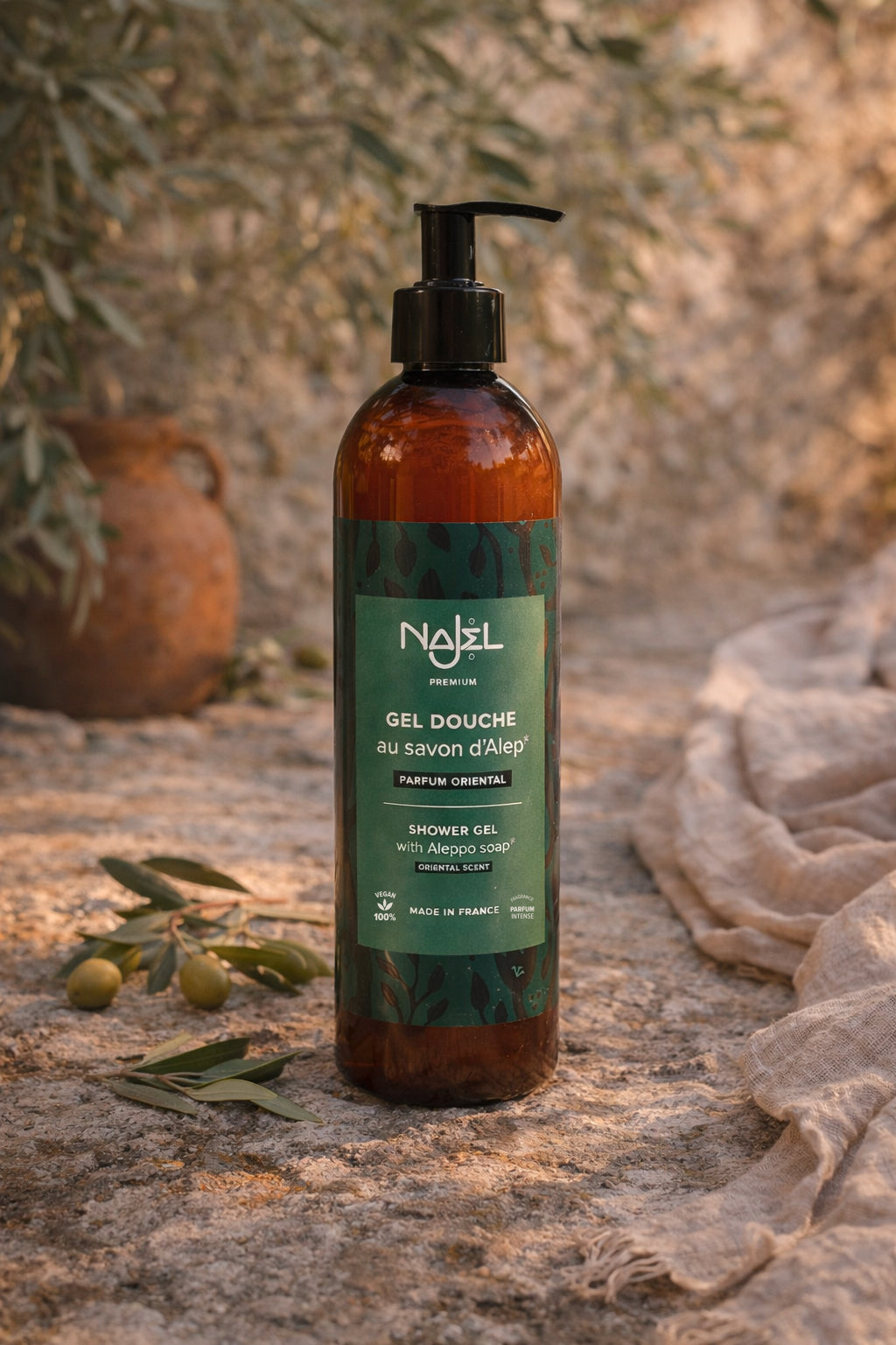 Gel de ducha con intenso perfume oriental